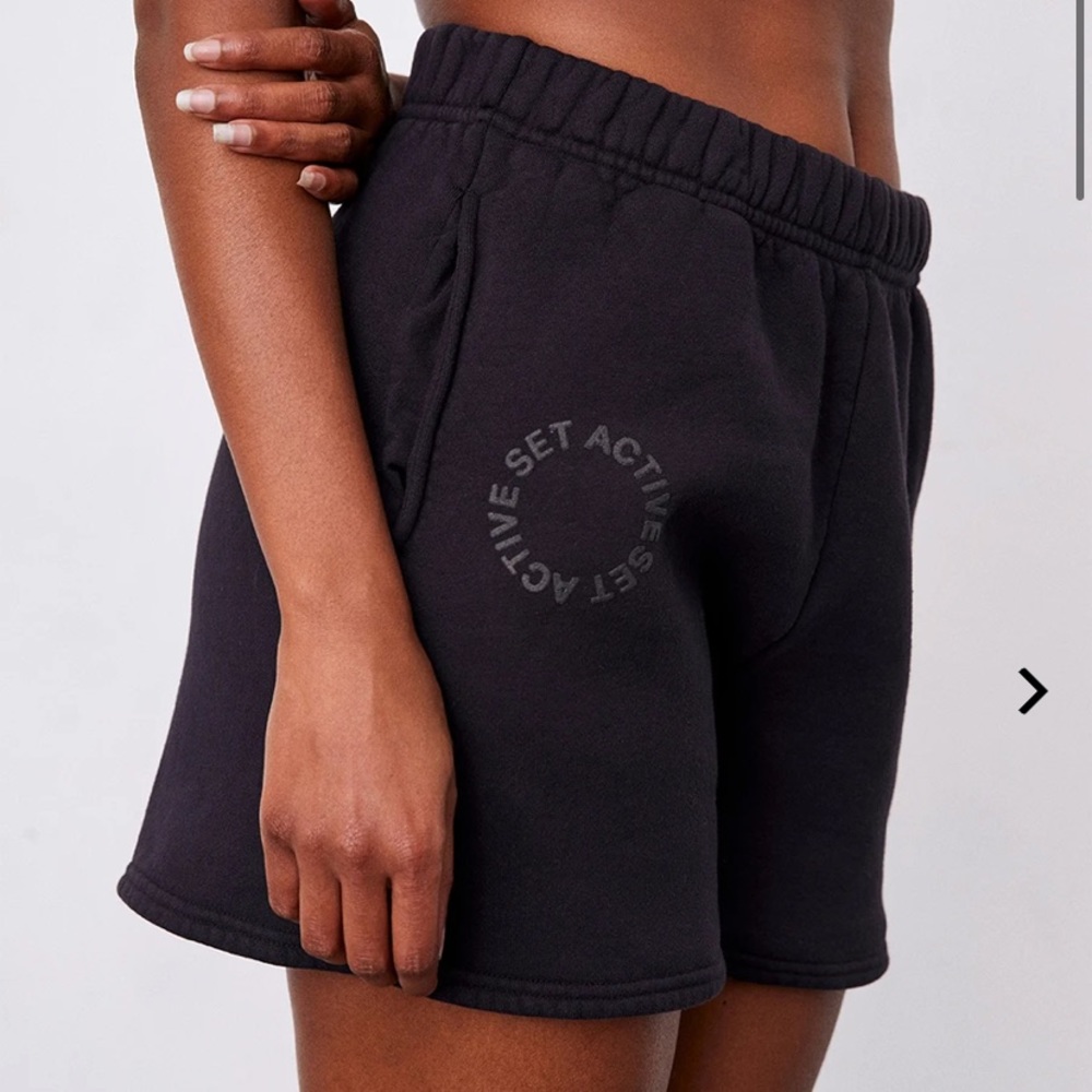 NWT Set Active Women’s Sweatshorts in Onyx